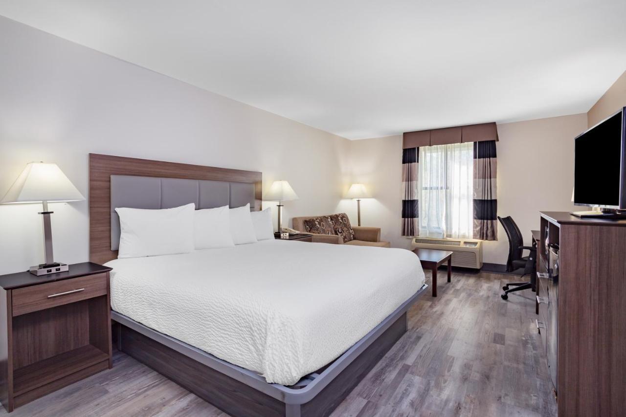Ramada By Wyndham هيندرسونفيل المظهر الخارجي الصورة