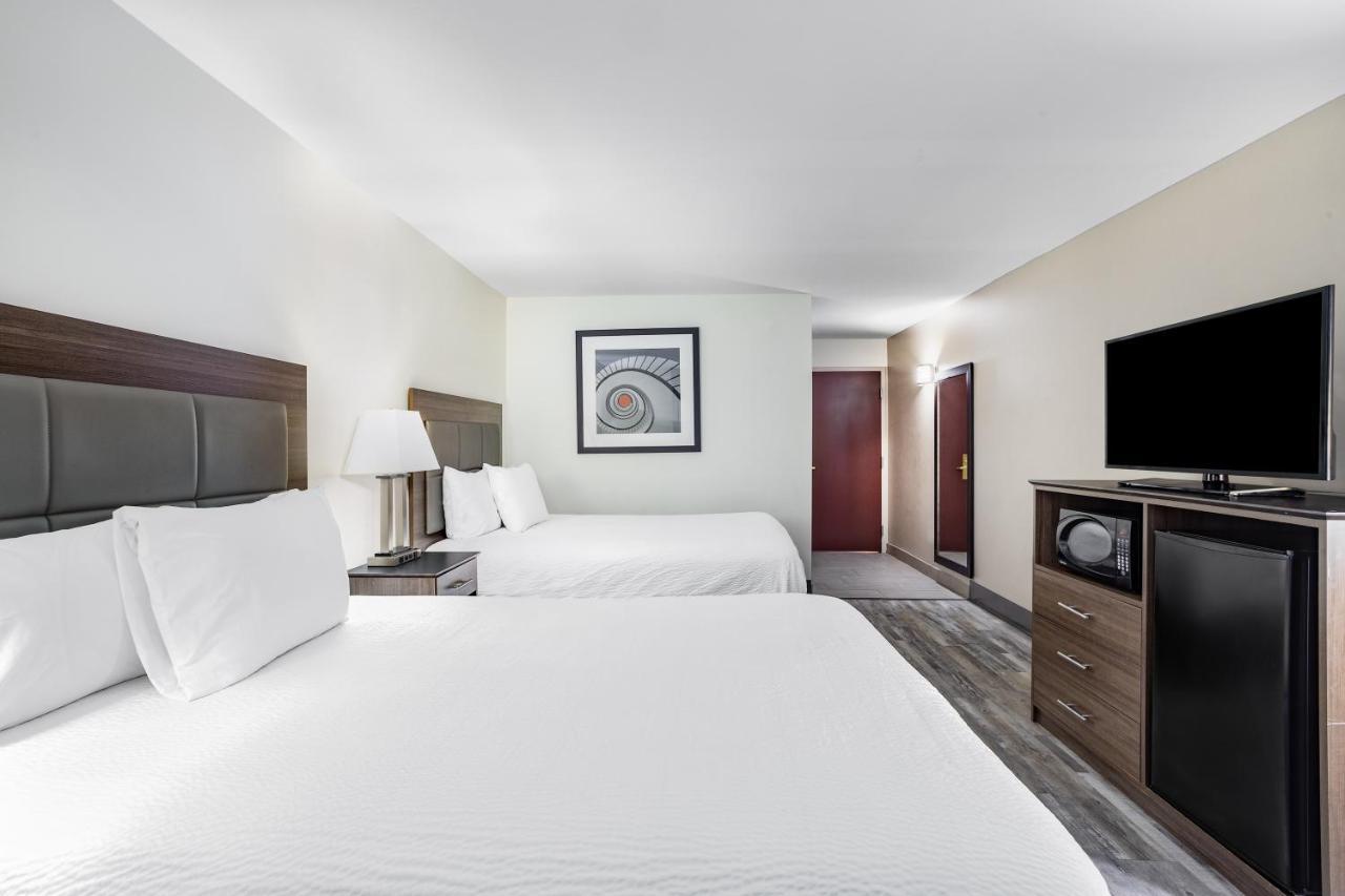 Ramada By Wyndham هيندرسونفيل المظهر الخارجي الصورة